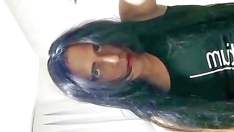 Big booty brunette is showing off her body in the solo video