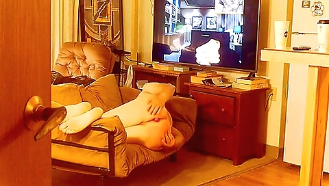 Amateur amateur porn video with a big ass and a huge vibrator