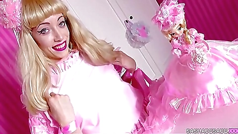 Busty blonde stepsister in stockings is getting a facial