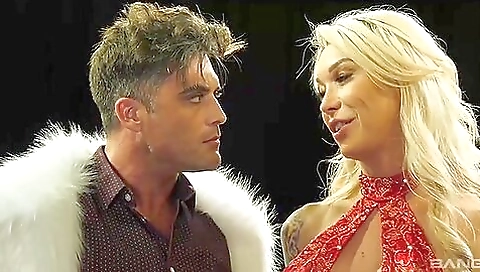 Big tits blonde babe deepthroats and gets fucked hard